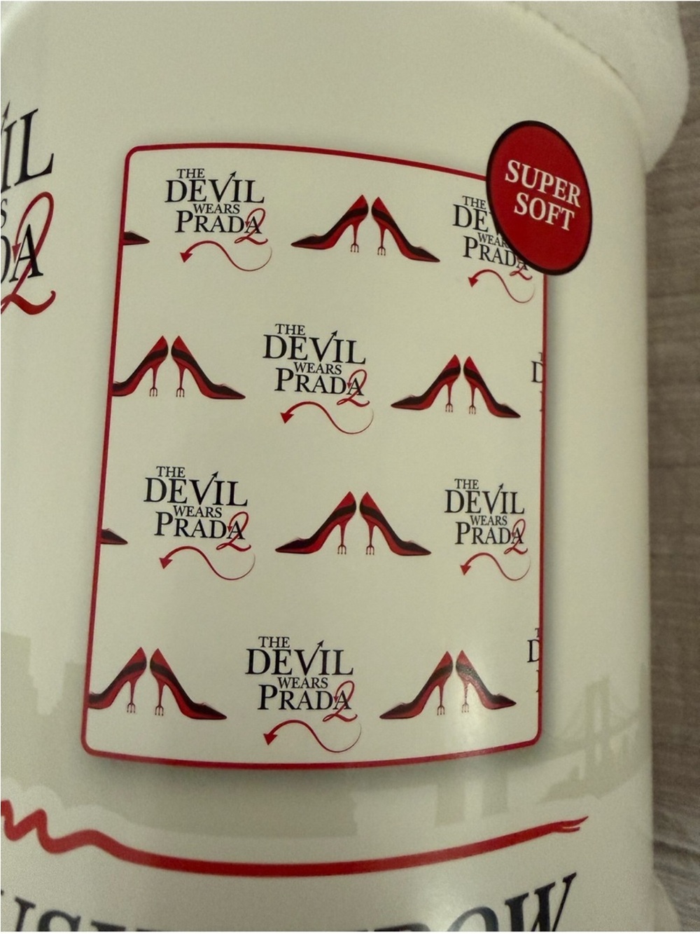 Limited edition Devil Wears Prada 2 Plush Throw - Picture 2 of 3